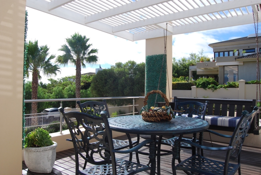 5 Bedroom Property for Sale in Country Club Western Cape